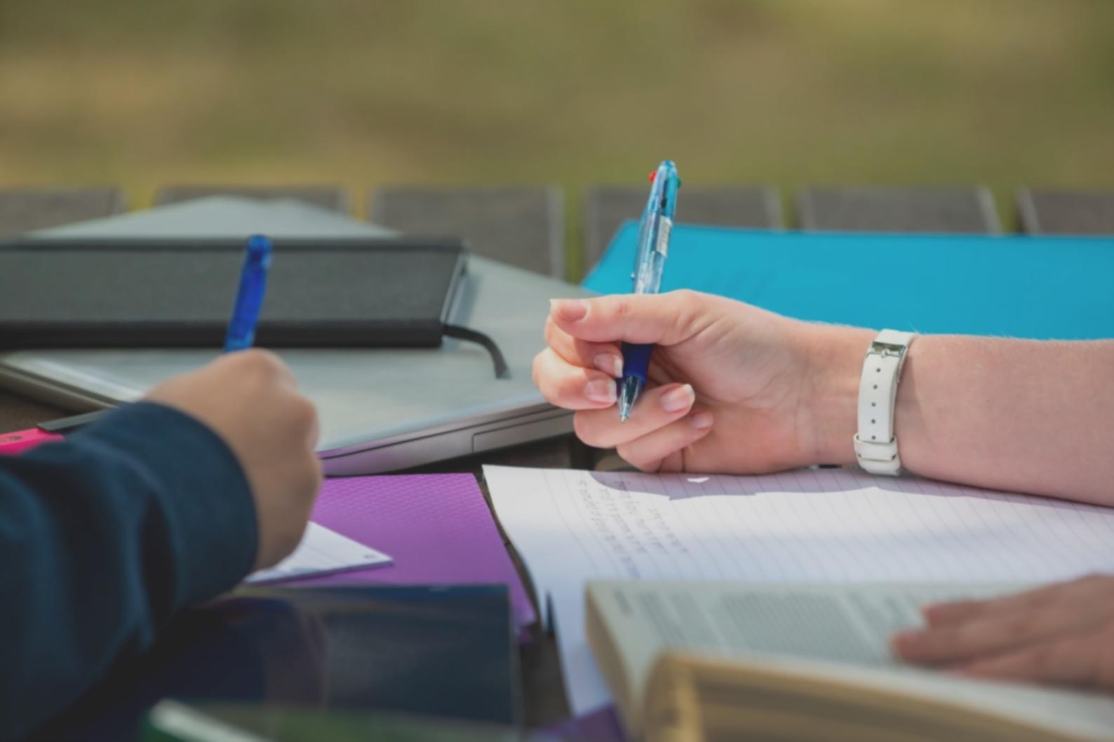 Finanzielle Bildung und Beratung